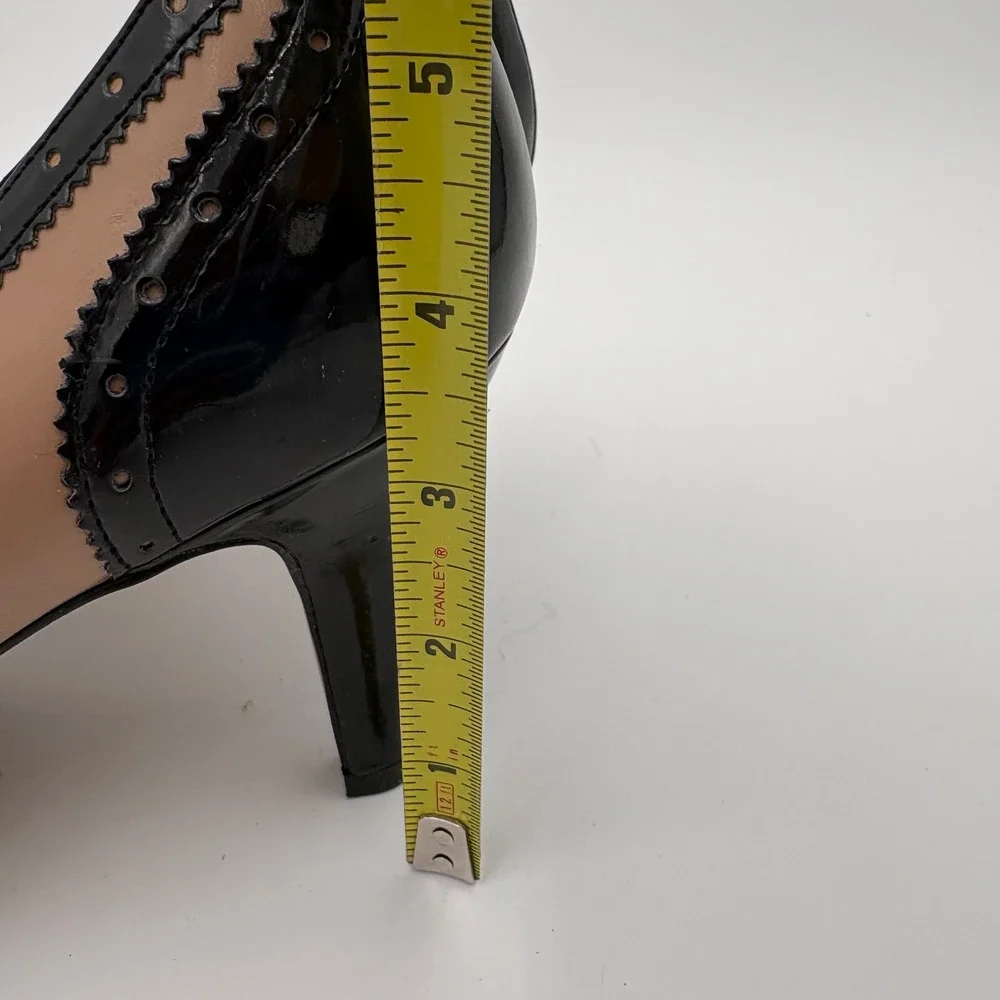 AK Anne Klein Women‎ Tan Black Cap Toe Brogue Heel Pumps Shoes Size 9.5M